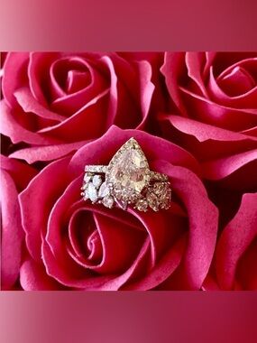 CZ Cubic Zirconia Teardrop CZ Ring Wedding & Band  Silver Sparkly Size 8
